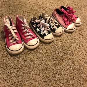 3 pairs of converse